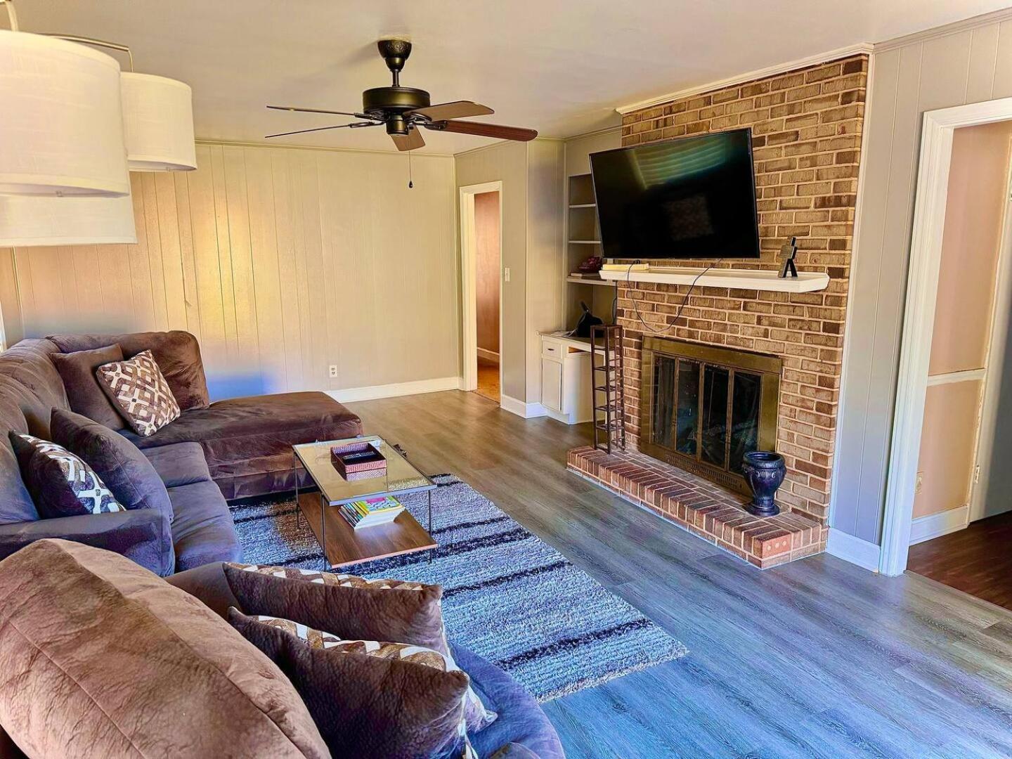 Villa In The Heart Of The Qc! Charlotte Exterior foto